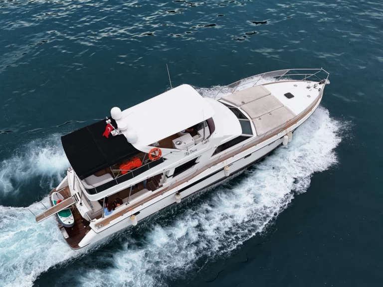Luxury Yacht rental with or without captain Fairline Antalya (City)