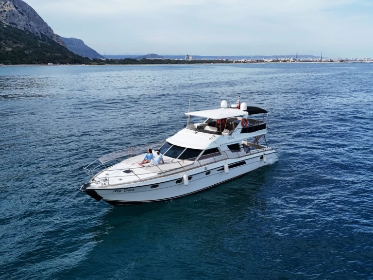 Fairline Targa 64 charter bareboat or captained in  Antalya (City)