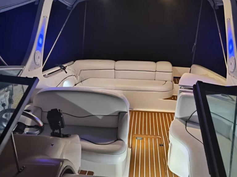 Motorboat rental with or without captain Chaparall  Terracina