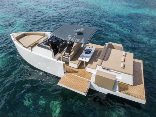 Motorboat for rent Sant Antoni de Portmany at the best price