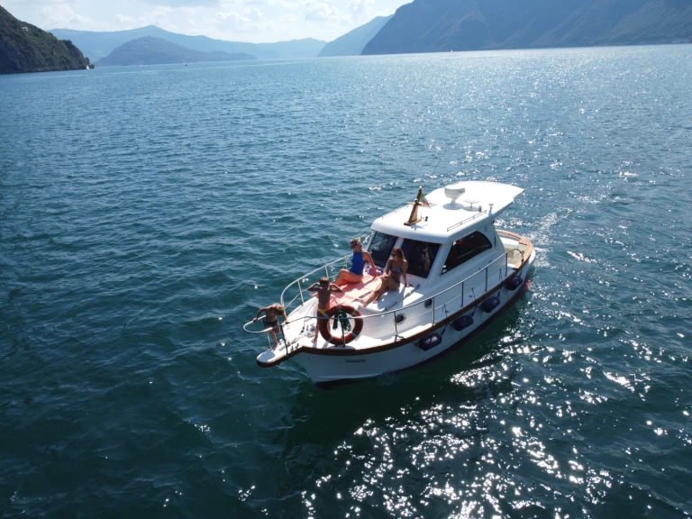 Rent a Sciallino 25L Lovere