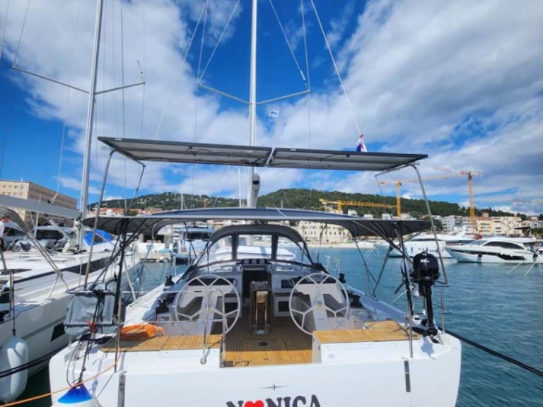 Boat rental Bavaria Bavaria C46 in Split on Samboat