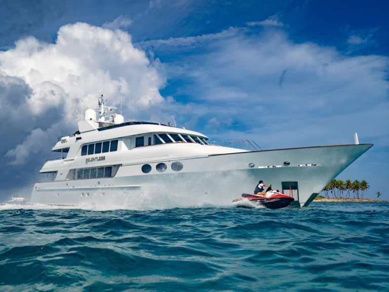 Luxury Yacht rental with or without captain Trinity New England