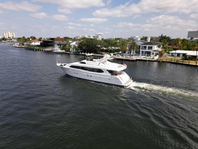 Luxury Yacht rental in Long Island - Lazzara Tranquility