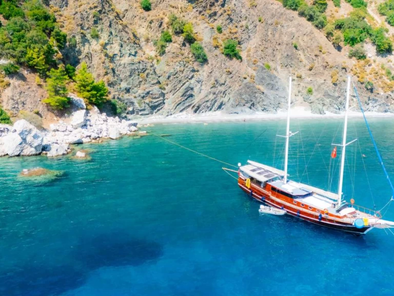 Yacht charter Marmaris cheap PRINCESS ALIZE