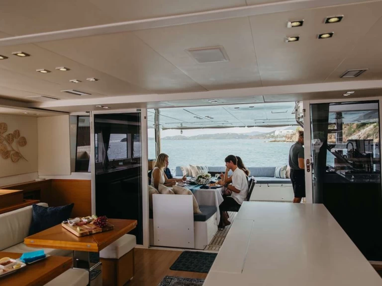 Yacht charter British Virgin Islands (BVI) cheap SAIL AWAY