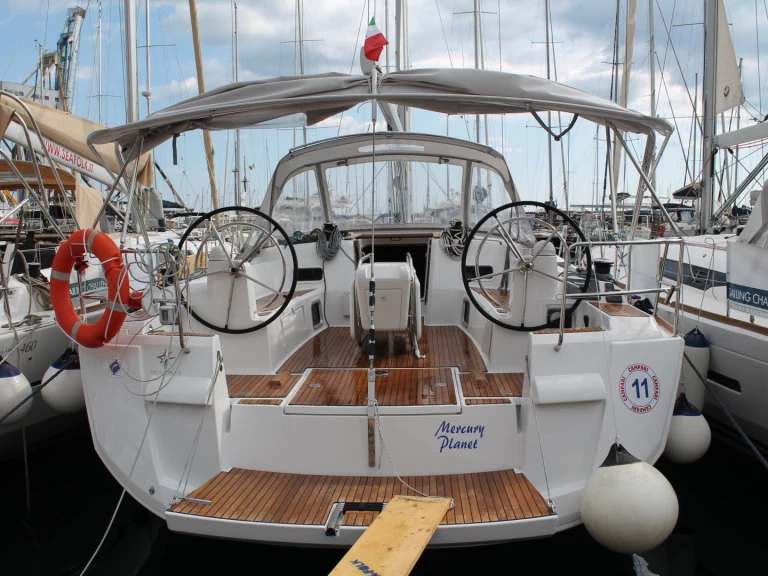 Sailboat rental with or without captain Jeanneau Marsala