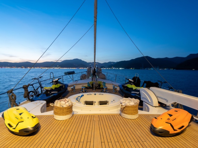 Sailboat rental with or without captain  Alimos