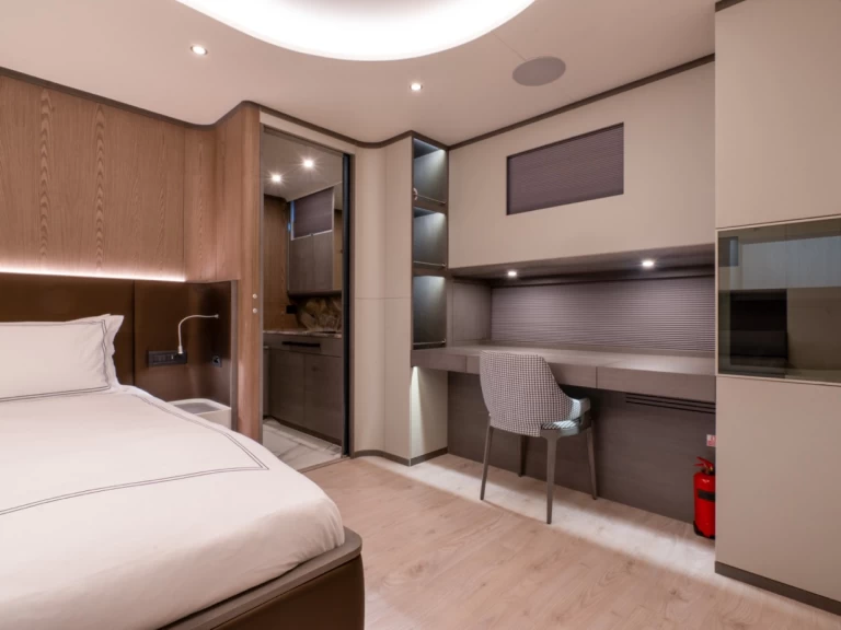 Sailboat for rent Alimos at the best price