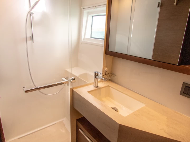 Catamaran rental in Marigot - Lagoon Lagoon 46