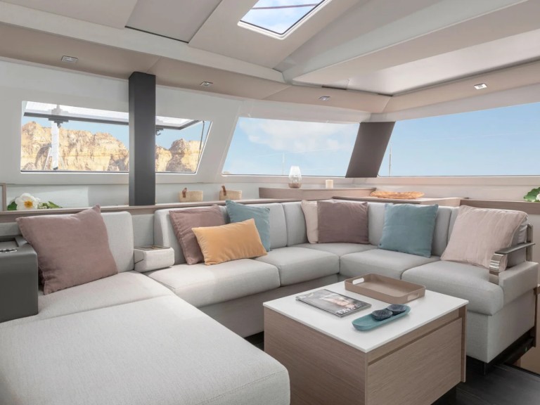 Fountaine Pajot Elba 45 in Capo d'Orlando on SamBoat