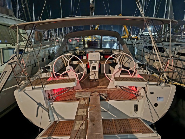 Sailboat rental with or without captain Hanse Marathi