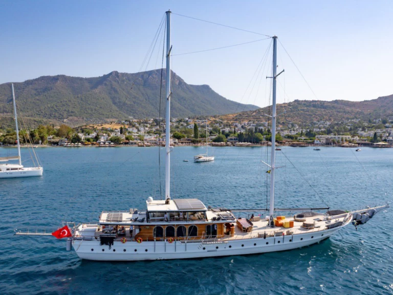 Sailboat for rent Bodrum at the best price