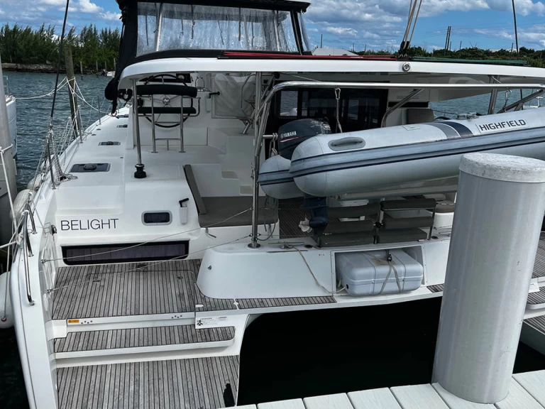 Catamaran for rent Road Town at the best price