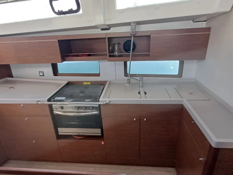 Sailboat rental with or without captain Bénéteau Kos