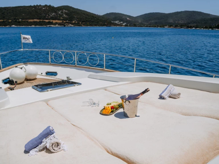 Boat rental San Lorenzo San Lorenzo 72 - 4 cab. in Bodrum on Samboat