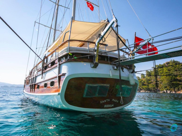 Bareboat Rental Sailboat Custom Made with a boat licence