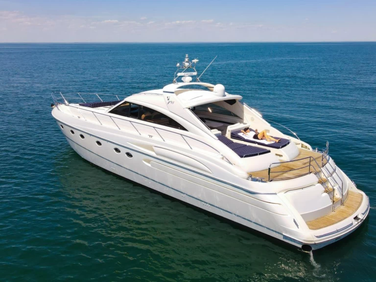 Boat rental Princess Princess V65 in Saint Vincent (Island) on Samboat