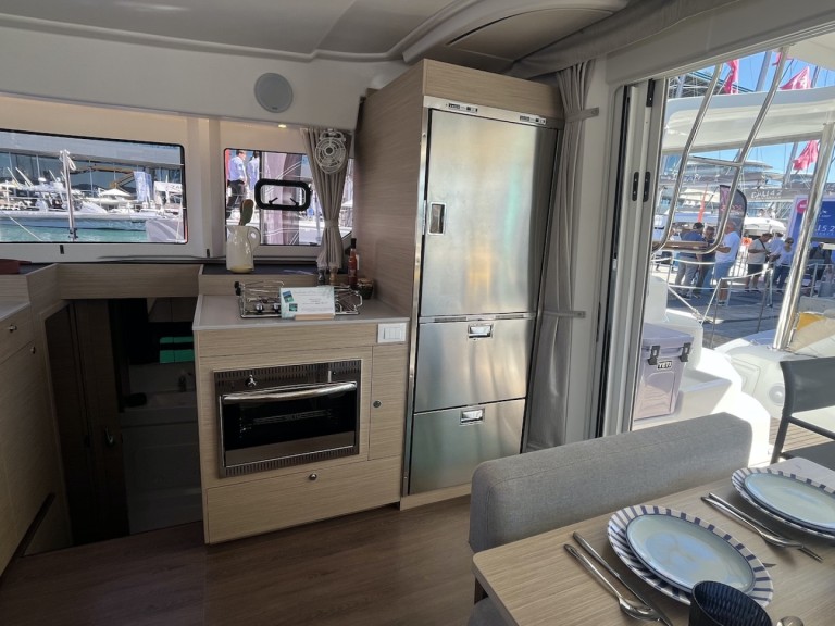 Rent a Lagoon Lagoon 38 Lefkáda