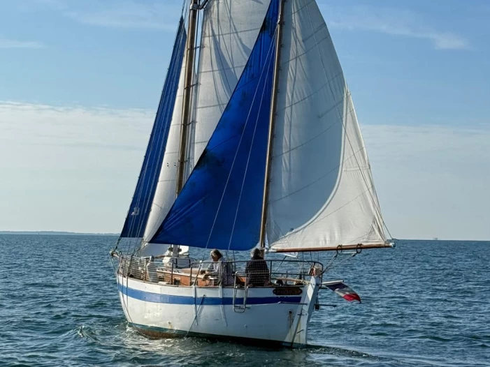 Bareboat Rental Sailboat Quillard with a boat licence