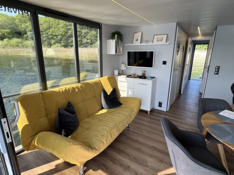La Mare Apartboot in Buchholz on SamBoat