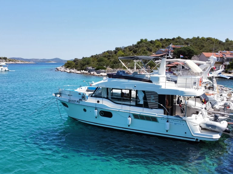 Yacht charter Biograd na Moru cheap Swift Trawler 41 Fly