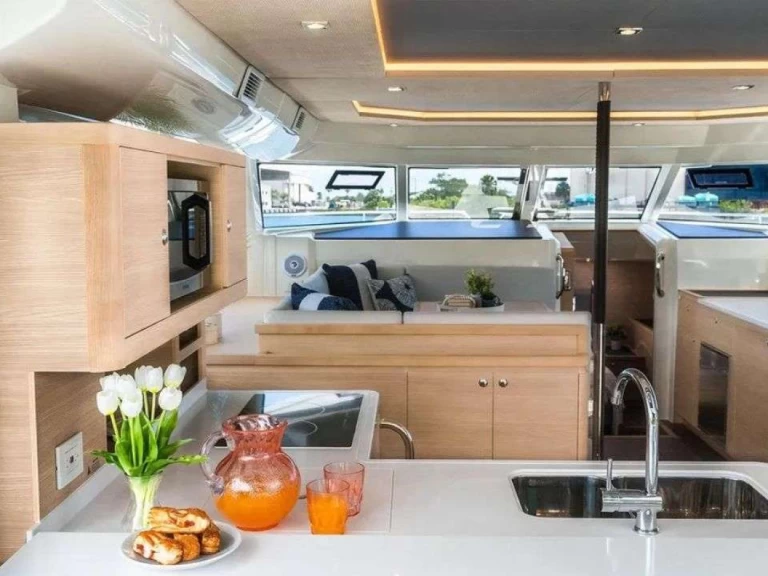 Rent a Aquila Moka Bahamas