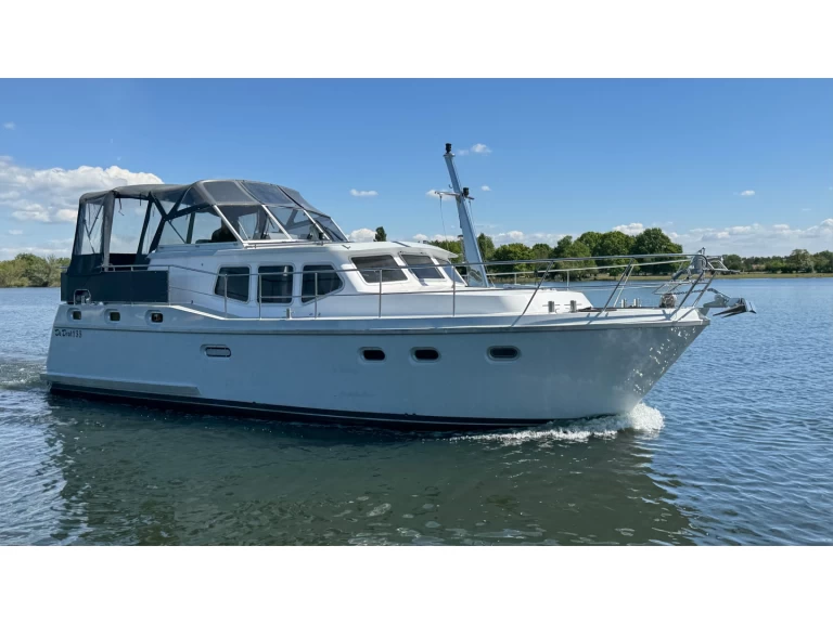Motorboat for rent Drachten at the best price