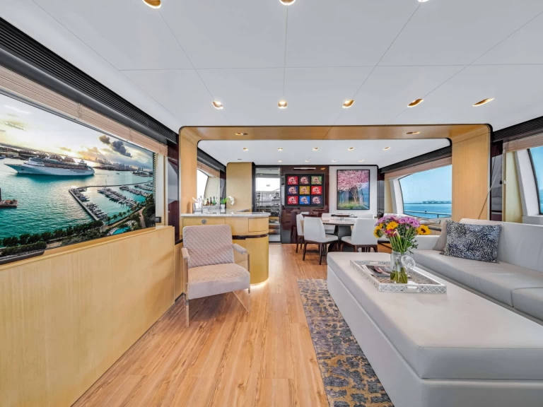 Yacht charter Miami cheap Azimut 84 Sky 