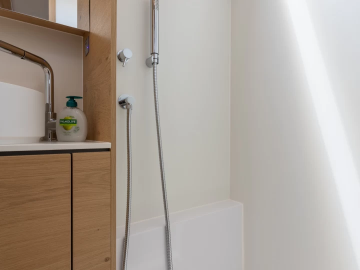 Rent a Elan Impression 45 Split