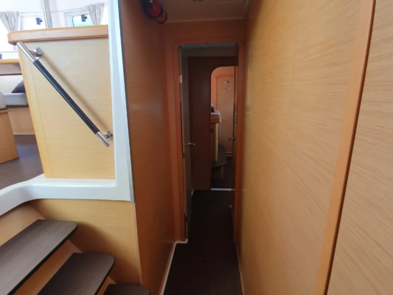 Yacht charter Ko Samui Island (Koh Samui Island) cheap Lagoon 420