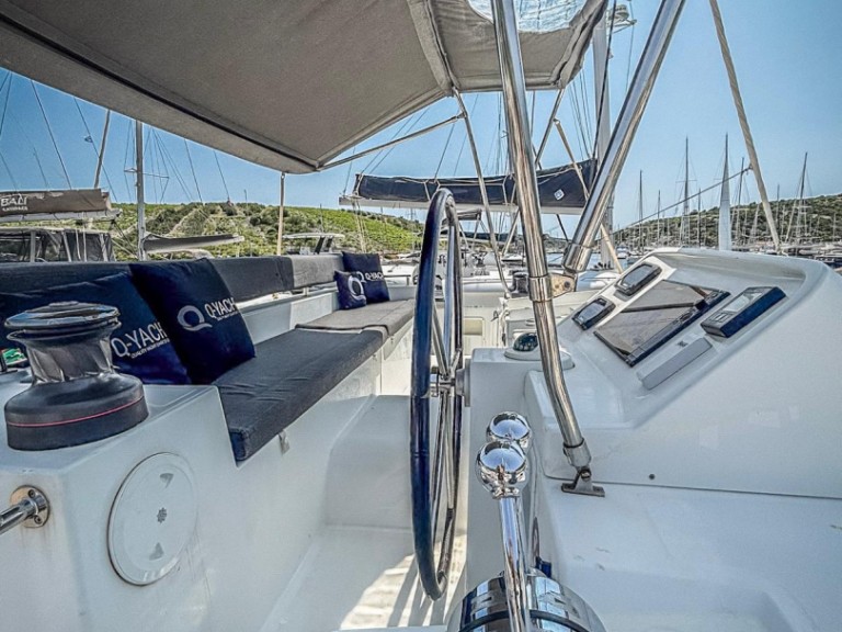 Boat rental Lagoon Lagoon 450 F in Primošten on Samboat