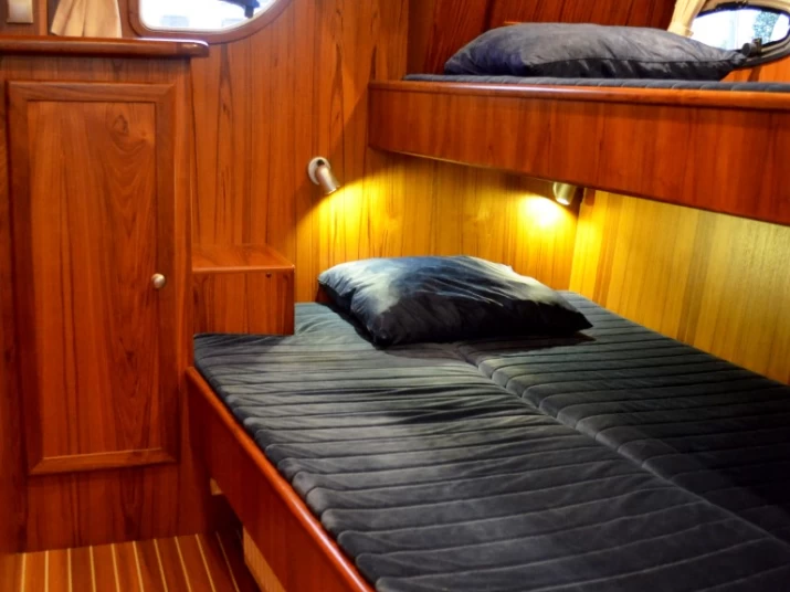 De Drait Deluxe 42 charter bareboat or captained in  Drachten