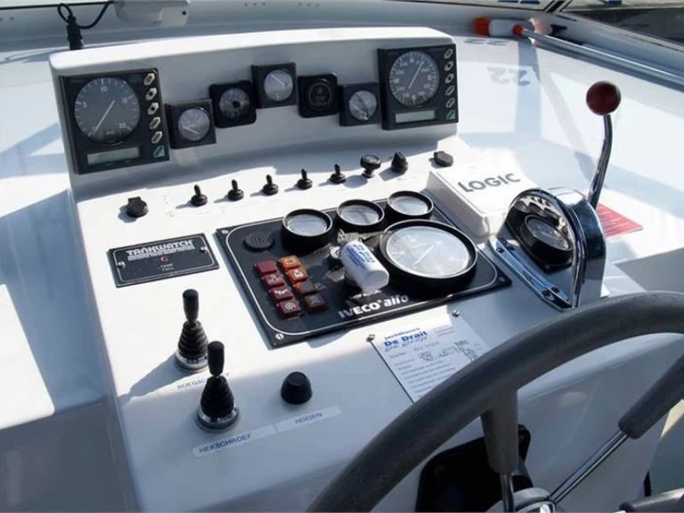 Motorboat for rent Drachten at the best price