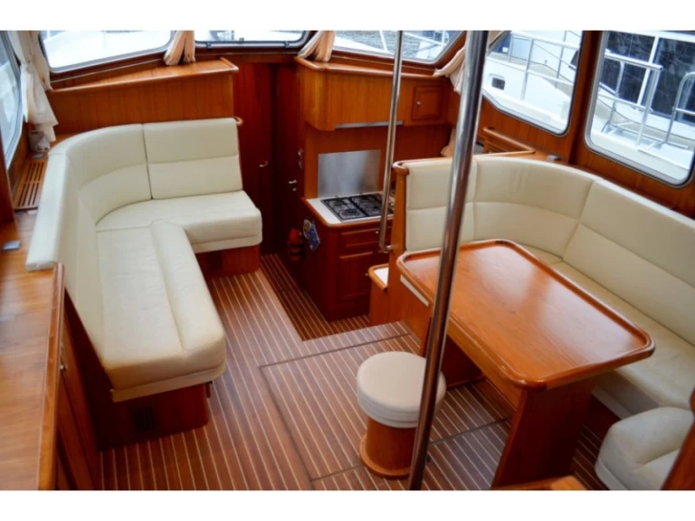 De Drait Deluxe 42 charter bareboat or captained in  Drachten