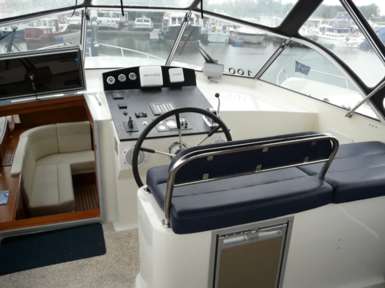 Motorboat for rent Drachten at the best price