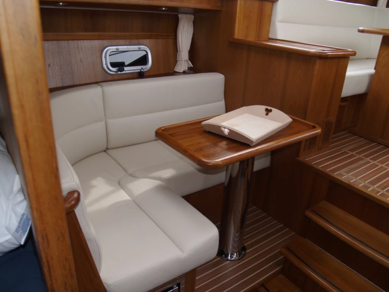 Yacht charter Drachten cheap Renal 36