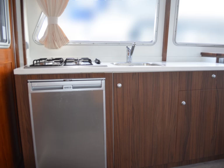 De Drait Bravoure 40 charter bareboat or captained in  Drachten