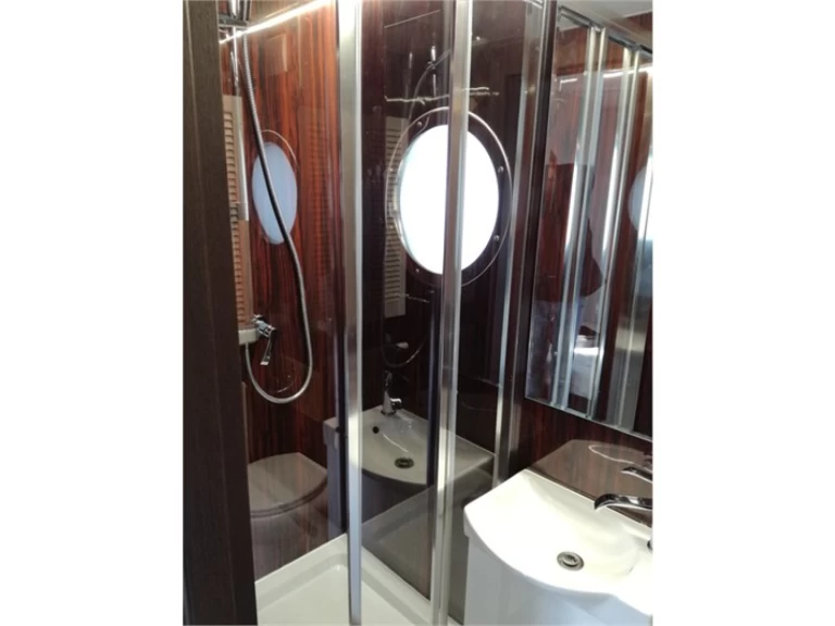 Houseboat for rent Drachten at the best price