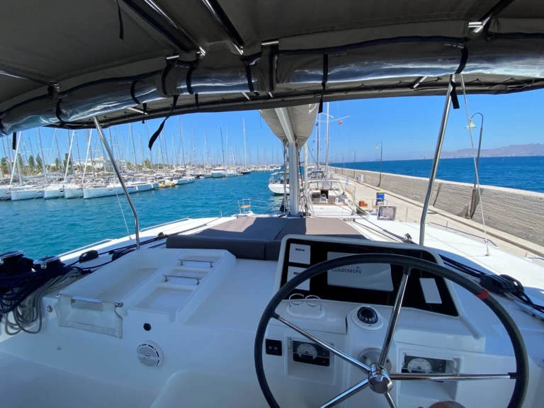 Yacht charter Sami cheap Lagoon 450 F