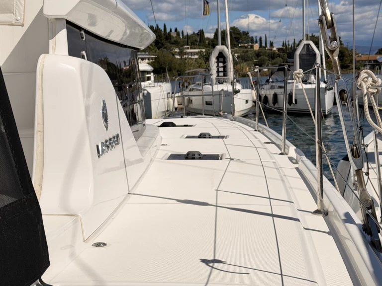 Catamaran rental in Gouvia - Lagoon Lagoon 46