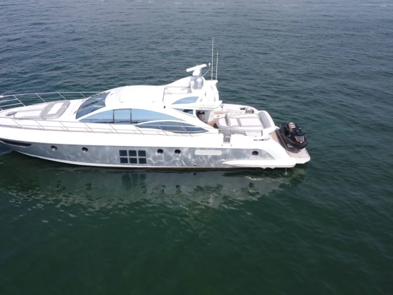 Rent a Azimut Azimut 62 S Miami