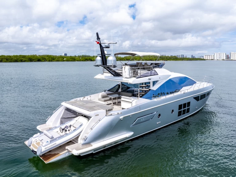 Luxury Yacht for rent Miami at the best price