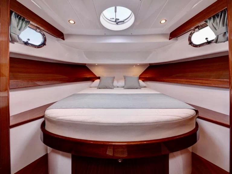 Motorboat rental with or without captain Apreamare Sorrento