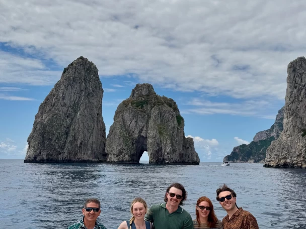 Bareboat Rental Motorboat Apreamare with a boat licence