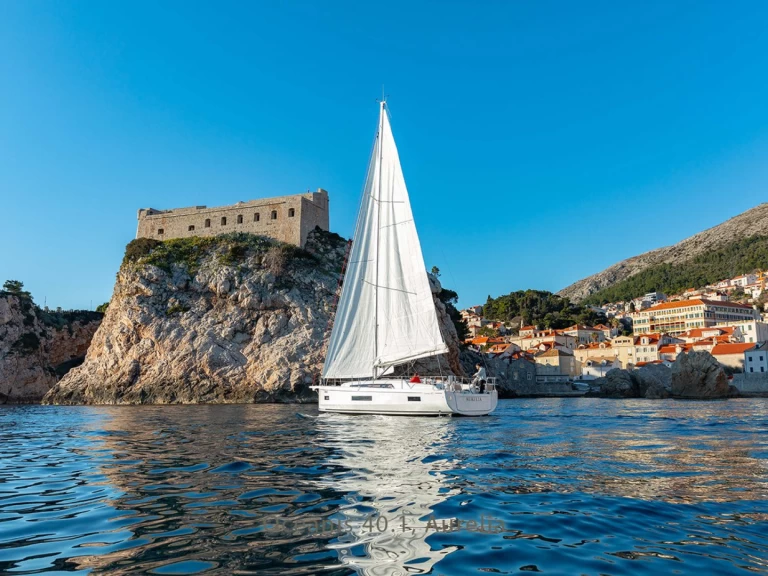 Bareboat Rental Sailboat Bénéteau with a boat licence