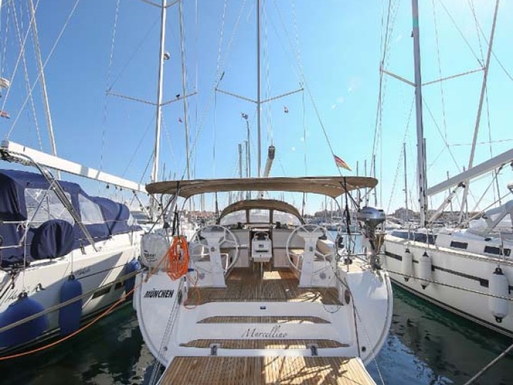 Bareboat Rental Sailboat Bavaria with a boat licence