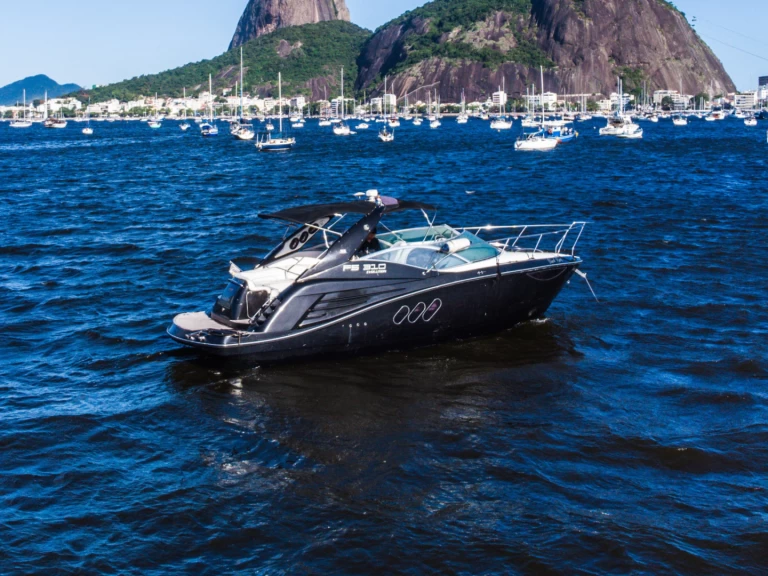 Boat rental FS Yachts 31 in Rio de Janeiro on Samboat