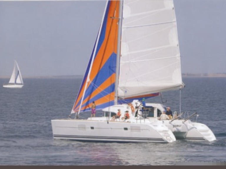 Catamaran for rent Lefkáda at the best price