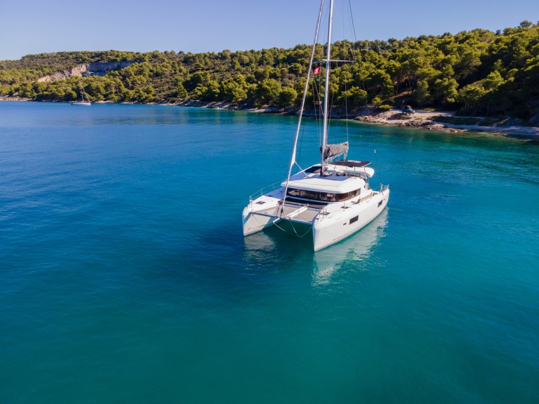 Catamaran rental with or without captain Lagoon Kaštela